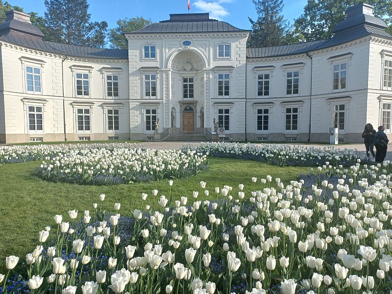 image001